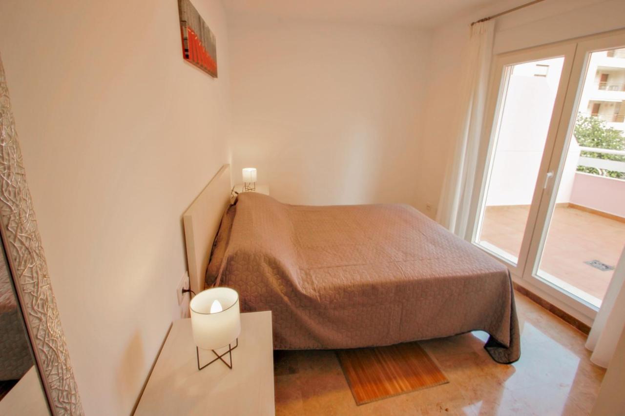 Isabel - Modern Apartment In The Center Of Moraira Extérieur photo